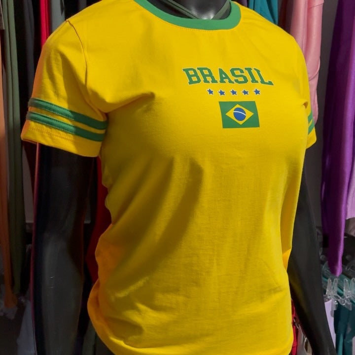 Women's sporty fan t-shirt with Brazil print and contrast stripes Mune Fashion