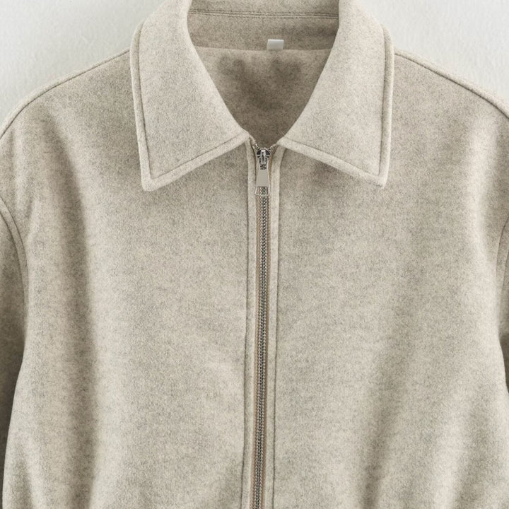 Women's short jacket made of wool blend with drawstring waist and patch pockets Mune Fashion