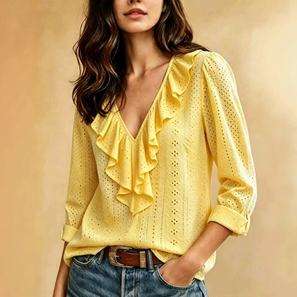 Ladies airy lace blouse with V-neck and ruffle Mune Fashion