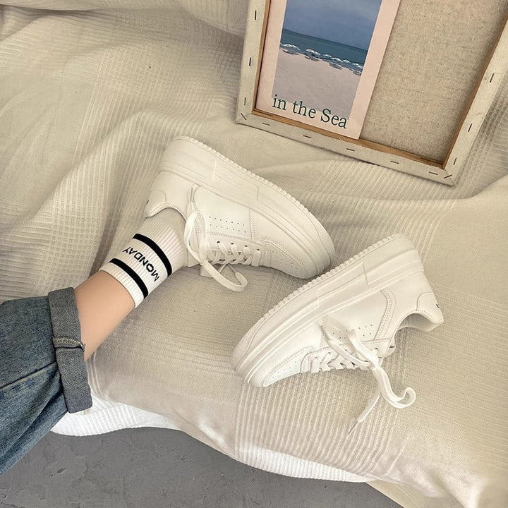 Women Fashionable Platform Sneakers with Comfortable Heel Protection Mune Fashion
