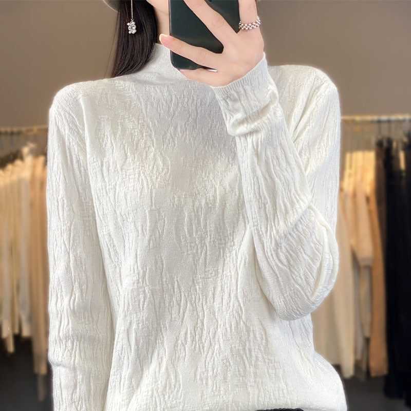 Women's Structured Fine Knit Sweater with Short Stand-Up Collar and Crinkle Look Mune Fashion