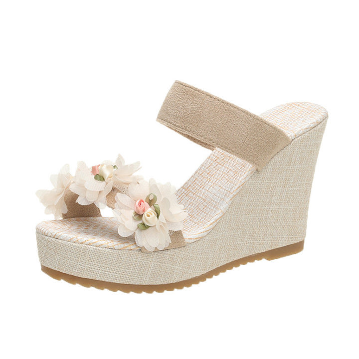 Women's wedge sandals with handcrafted flower appliqué and elastic midfoot strap Mune Fashion