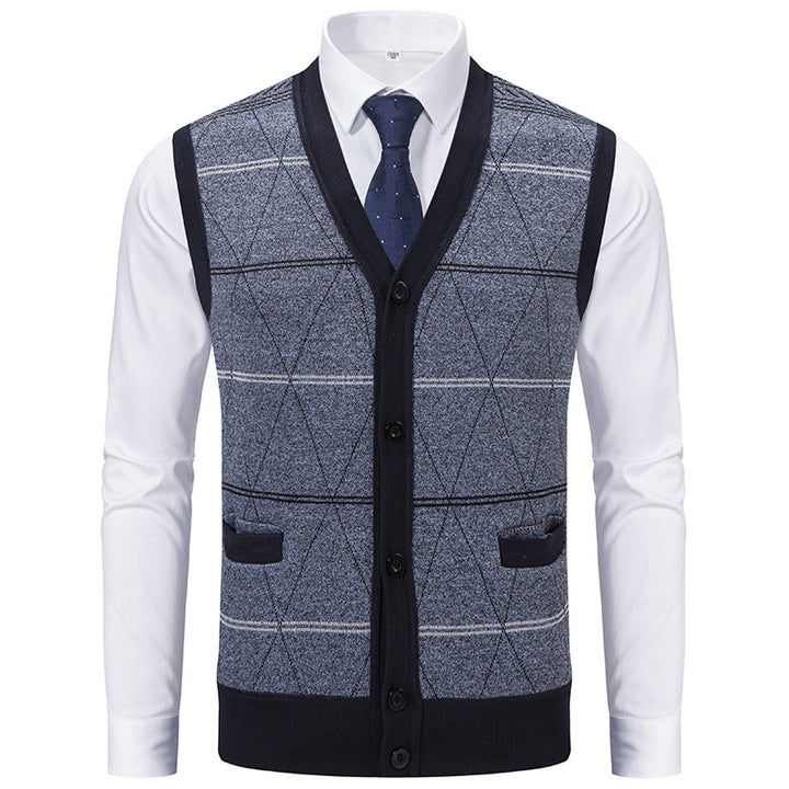 Men's fine knit vest with V-neck, diamond pattern, and patch pockets Mune Fashion