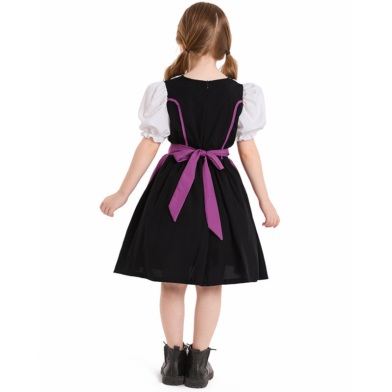 Ladies traditional Dirndl dress with laced bodice, puff sleeves and removable apron Mune Fashion
