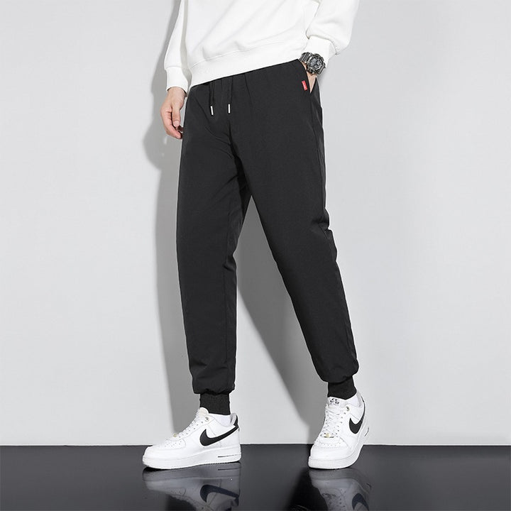 Men's straight-cut jogging pants with drawstring, side pockets & elastic waistband Mune Fashion