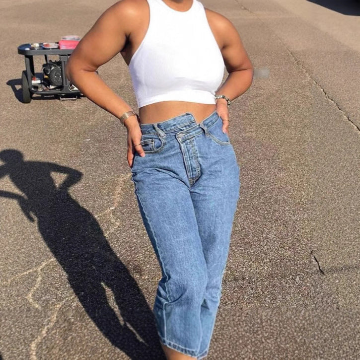 Ladies High-Waisted Cropped Mom Jeans with Asymmetrical Waist and Straight Leg Mune Fashion