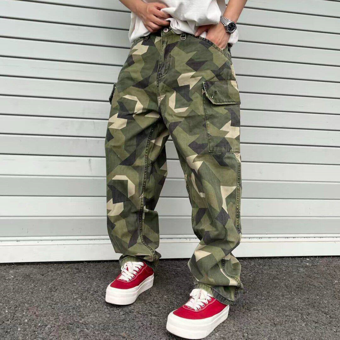 Men's cargo pants with modern camouflage pattern Mune Fashion