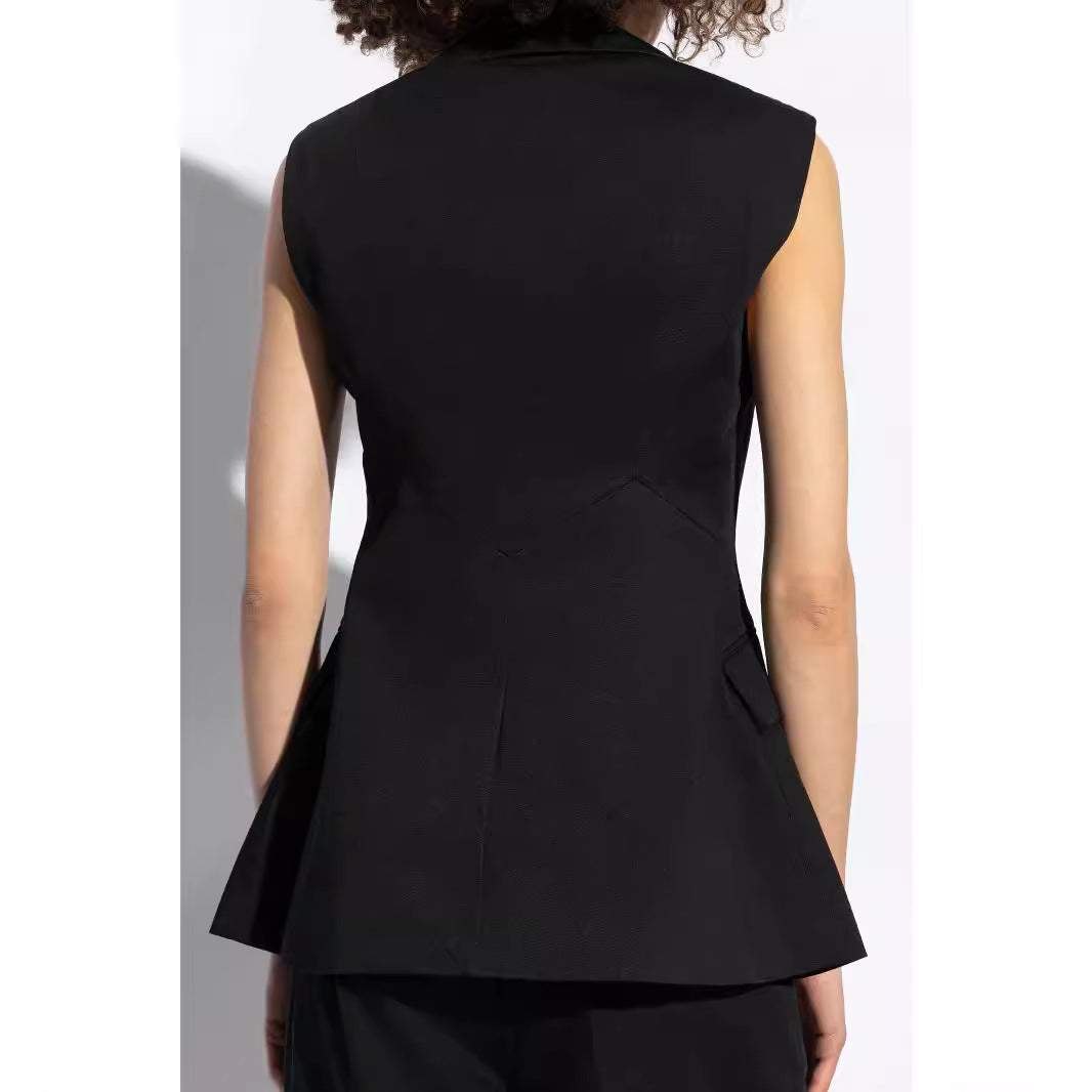 Women's Sleeveless Blazer with Distinctive Shawl Collar and Tailored Silhouette Mune Fashion