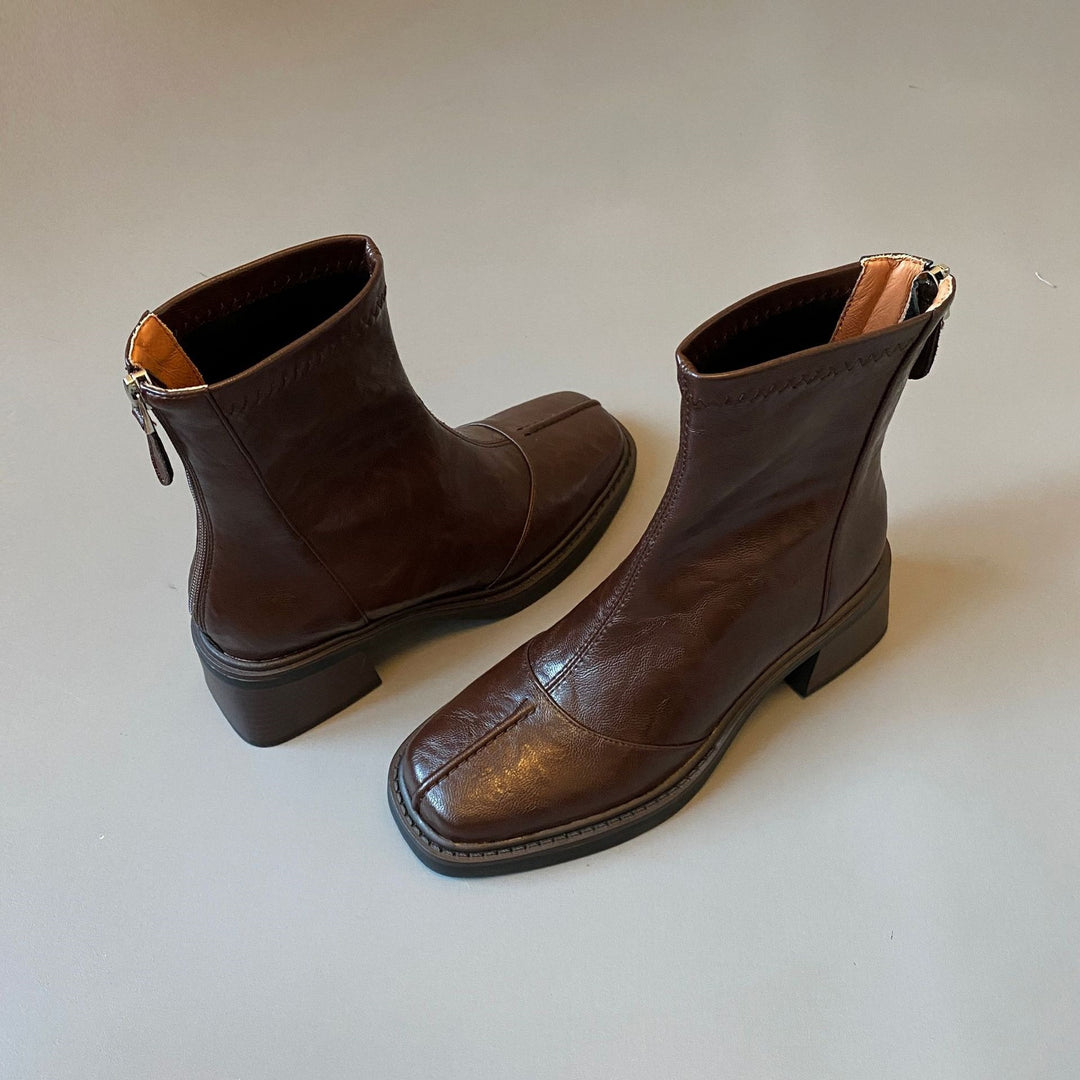 Women's ankle-high leather ankle boots with square toe and back zipper Mune Fashion
