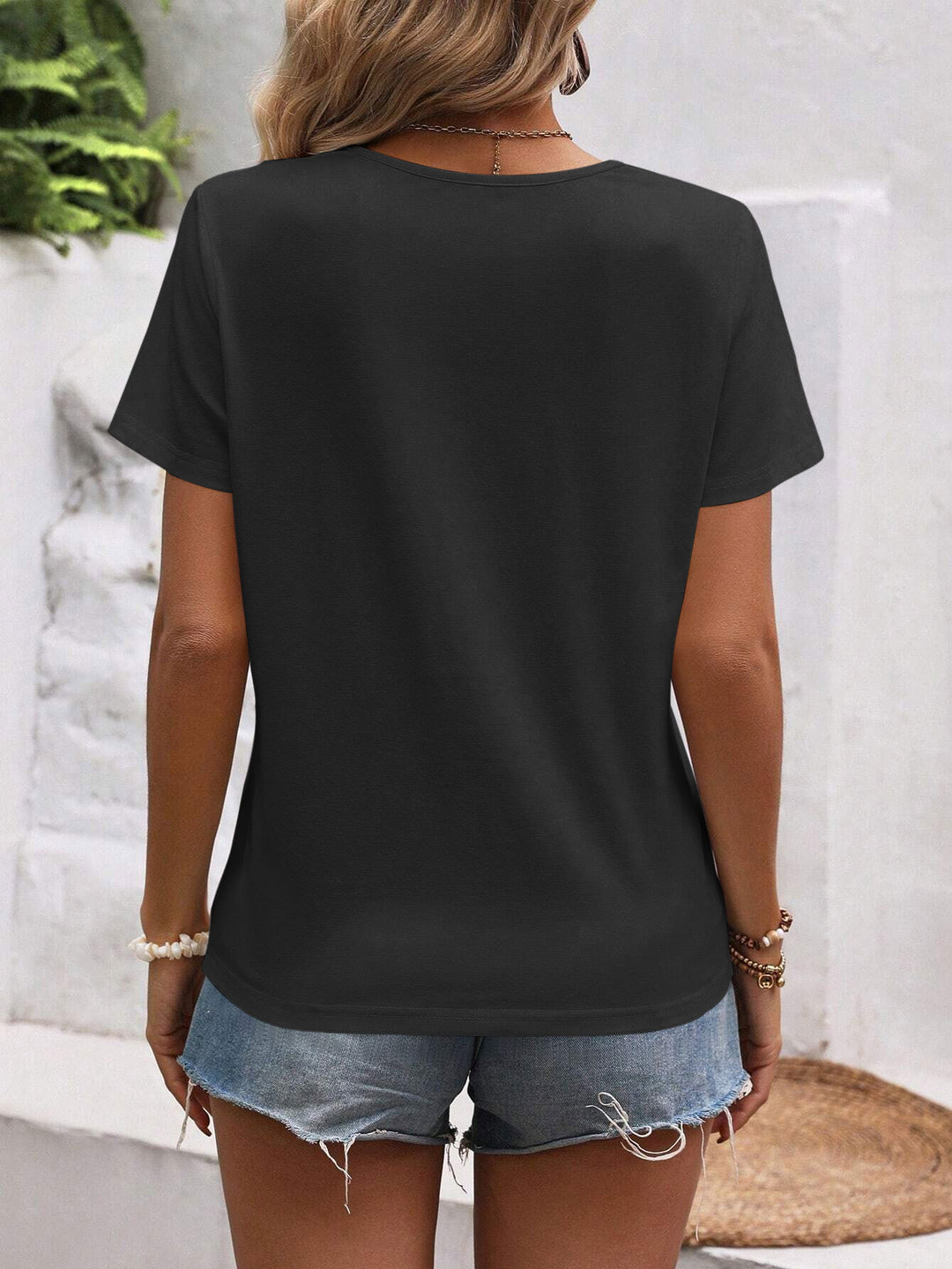 Women's elegant chiffon top with pleated V yoke and transparent zigzag sleeves Mune Fashion