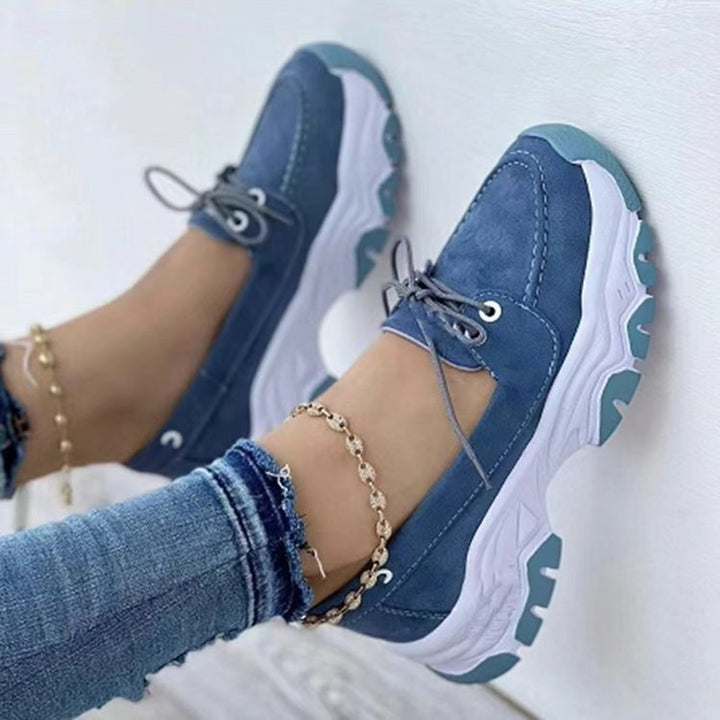 Women's Chunky Platform Sneakers in Retro Runner Style with Serrated Rubber Profile Sole Mune Fashion