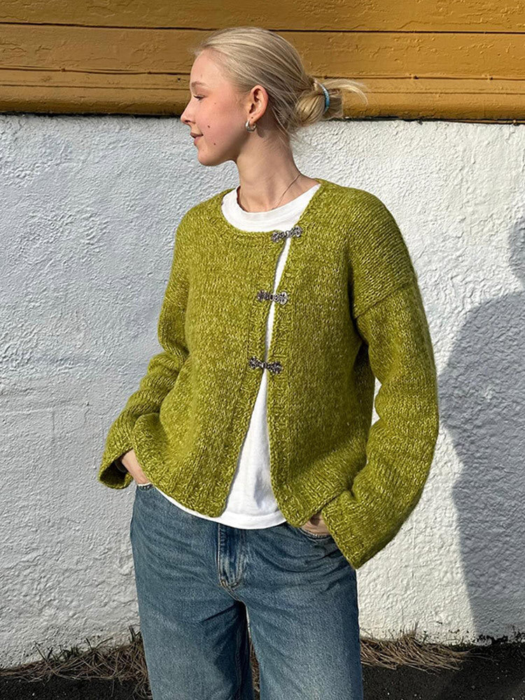 Women's Short Oversized Knit Cardigan with Decorative Hook Closures & Round Neckline Mune Fashion