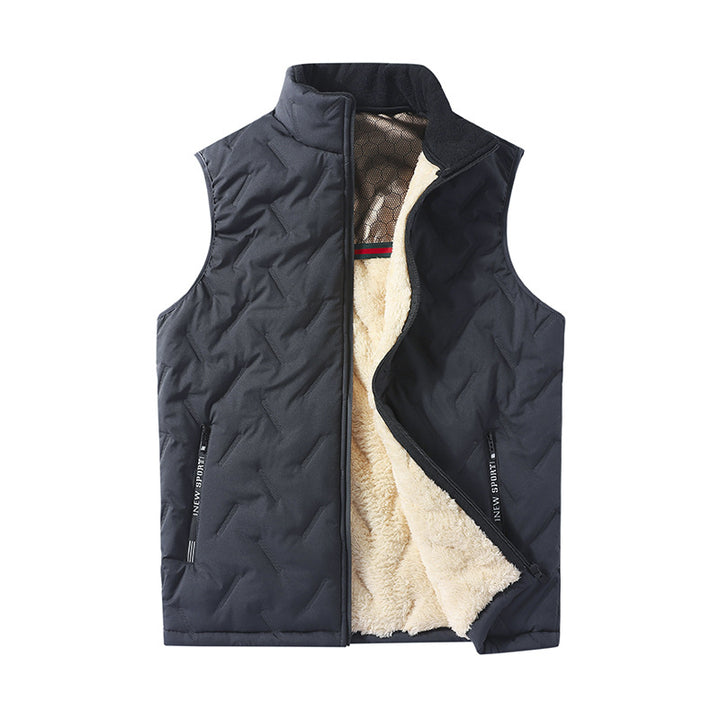 Men's quilted insulation vest with Sherpa lining, wind-resistant outer layer, and zippered pockets Mune Fashion