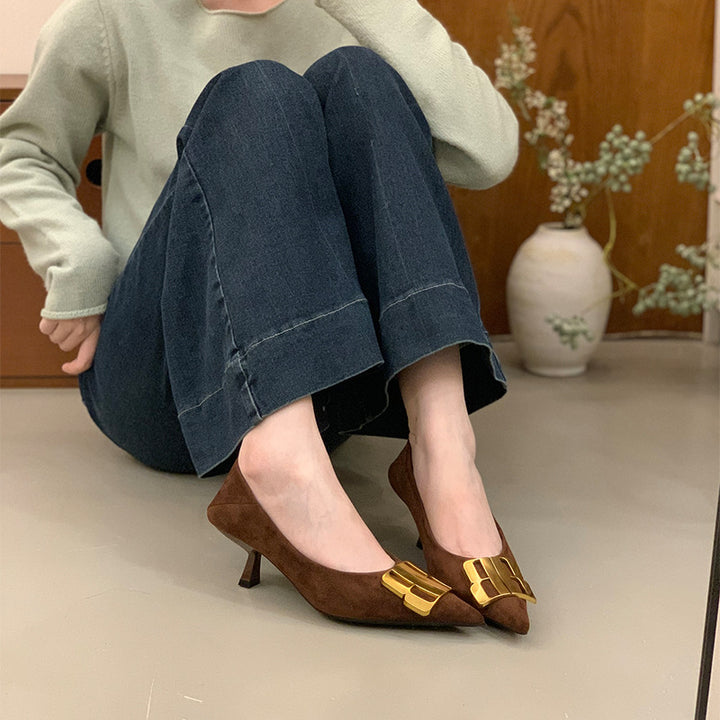 Women Elegant pointed velvet look kitten-heel pumps with distinctive metal buckle Mune Fashion