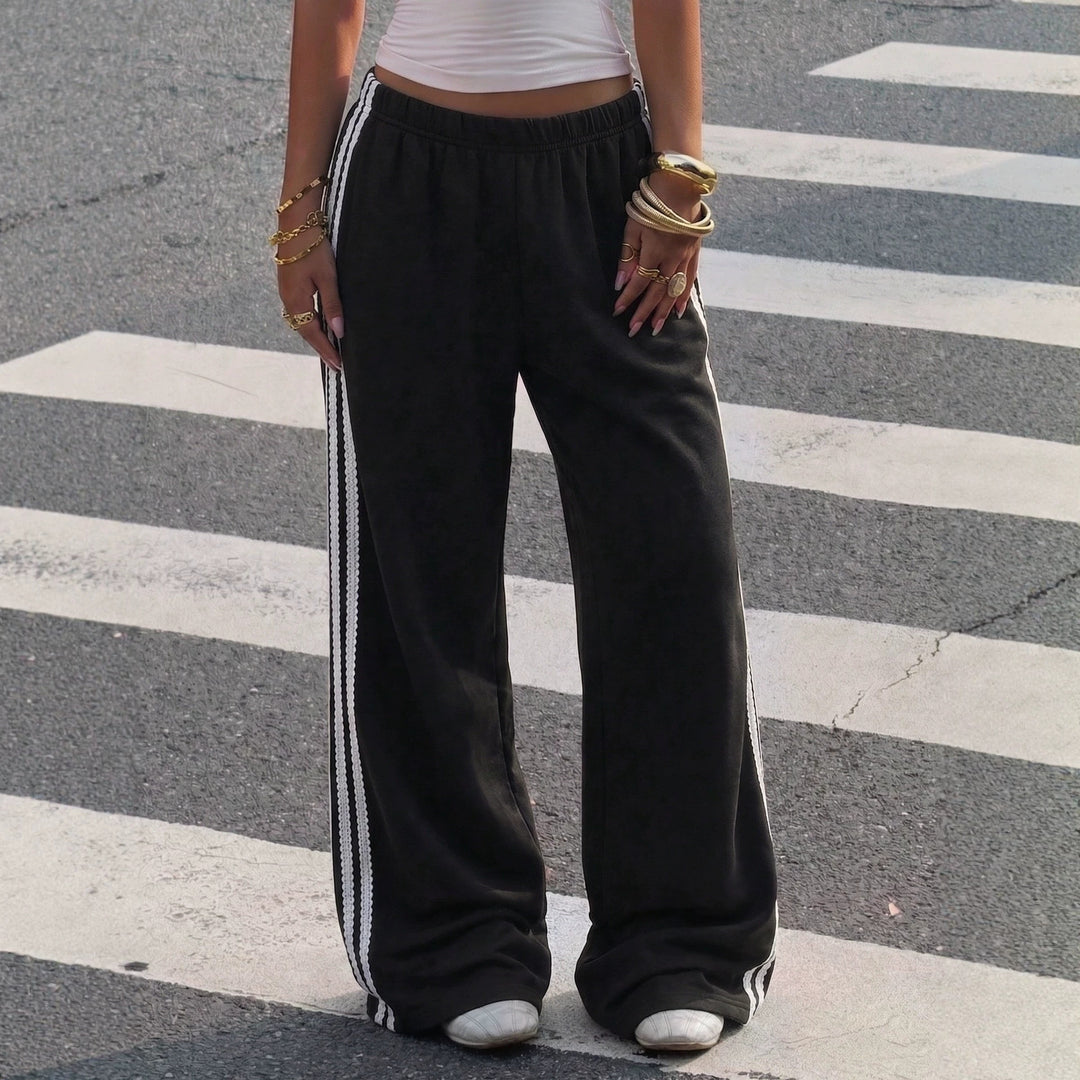 Women's Wide Training Pants with Elastic Waistband and Contrast Stripes Mune Fashion