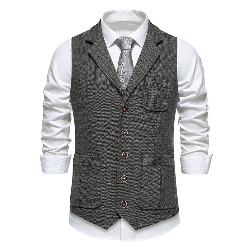 Men's tweed vest with herringbone pattern, notch collar, and flap pockets Mune Fashion
