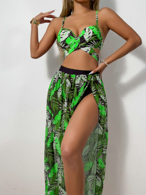 Ladies' two-piece swimwear with high leg cut and floral design Mune Fashion