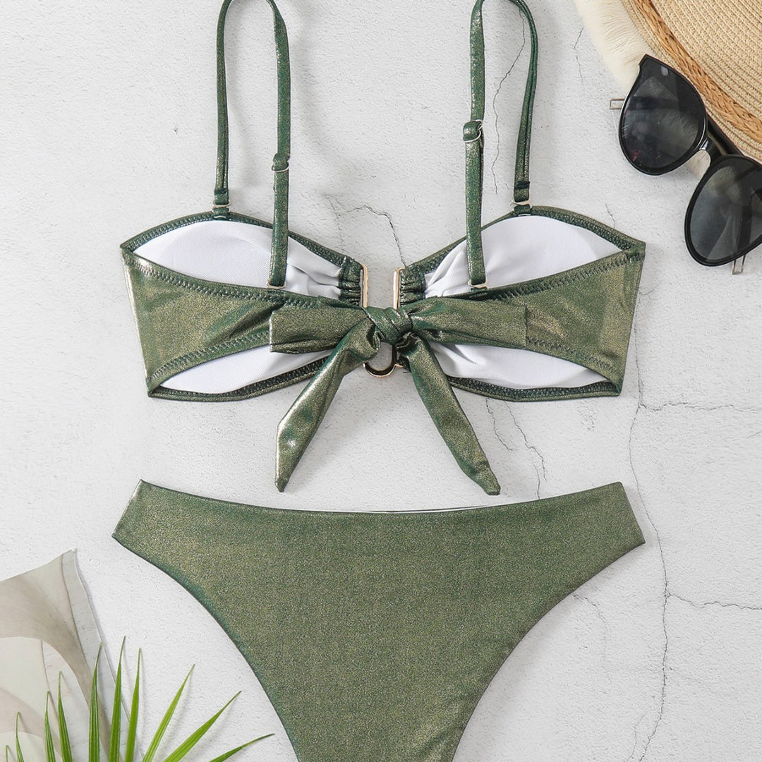 Women's Shiny Two-Piece Bikini with Elegant Decoration Mune Fashion