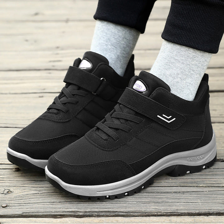 Men's multifunctional trekking walking sneakers with Velcro and lacing system, shock-absorbing EVA midsole, and deeply profiled trail sole Mune Fashion