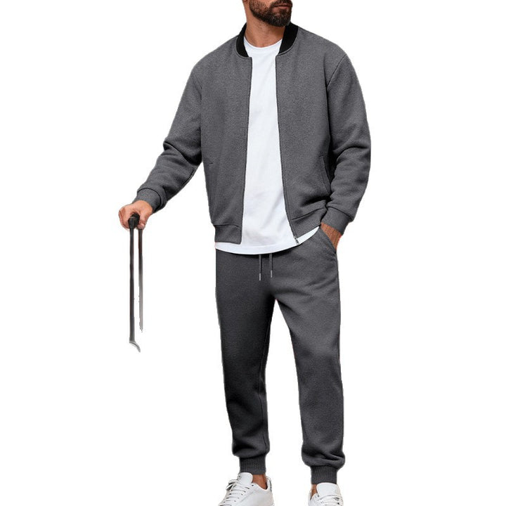 Men's sporty leisure suit made of soft cotton blend with zip jacket and elastic jogging pants Mune Fashion