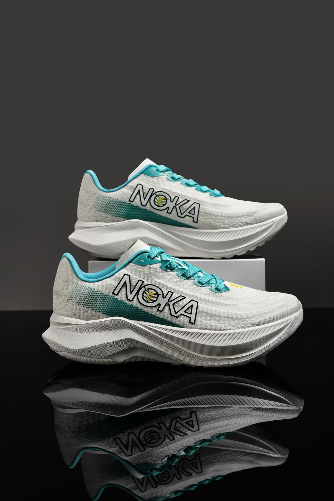 Unisex lightweight road running sneakers with high dynamic rebound midsole and breathable knitted upper Mune Fashion