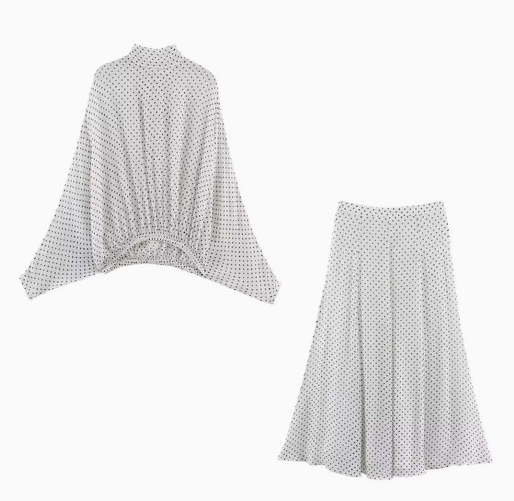 Women 100+ oversized polka dot blouse with batwing sleeves, stand-up collar and elastic hem Mune Fashion
