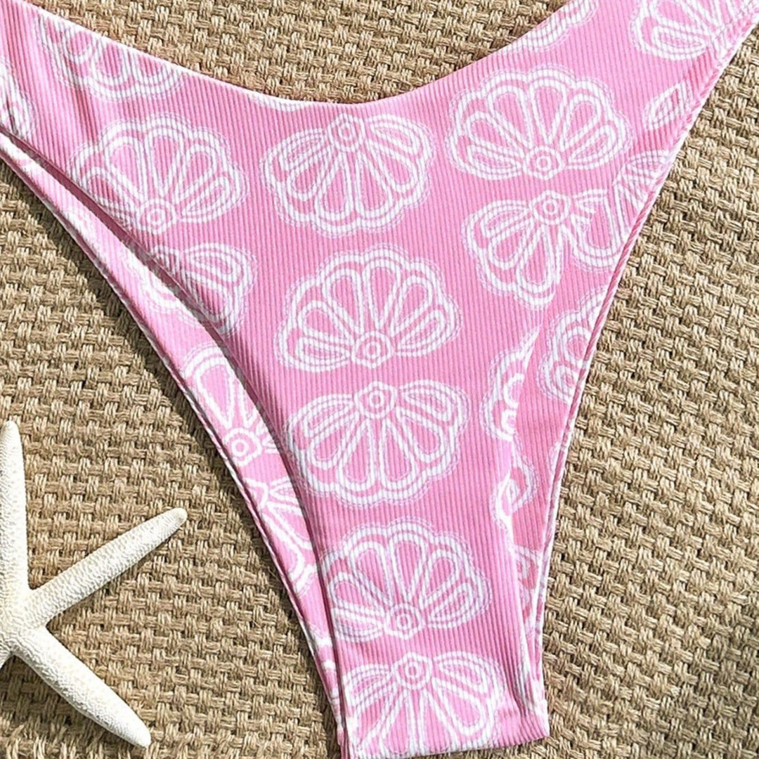 Women's Triangle Bikini with Floral Pattern and Comfortable Cut Mune Fashion