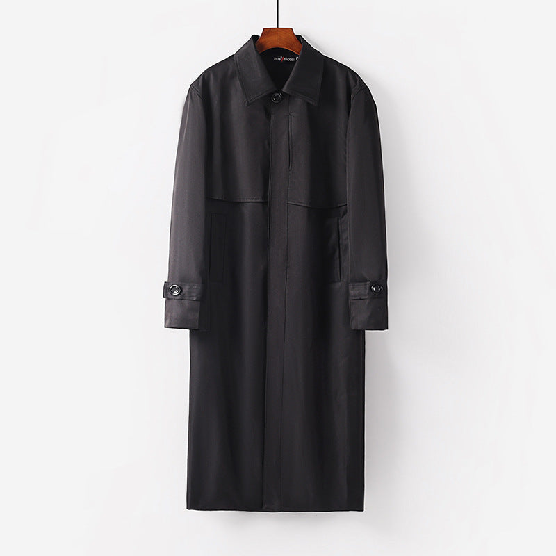 Women's lightweight trench coat with concealed button placket and shoulder cape Mune Fashion