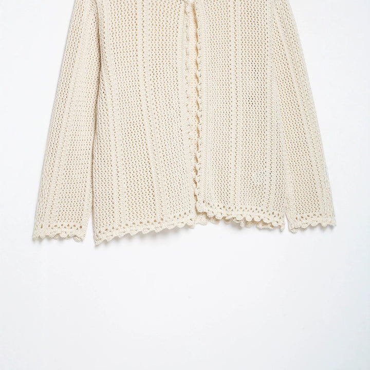 Women's Lightweight Crochet Cardigan with Lace Pattern, Scalloped Hem and Boxy Silhouette Mune Fashion