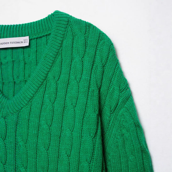 Ladies Chunky Knit V-Neck Cable Knit Sweater with Ribbed Cuffs Mune Fashion