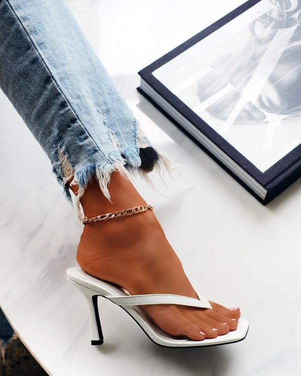 Women's toe-post sandals with square toe cap and sculptural stilettos Mune Fashion