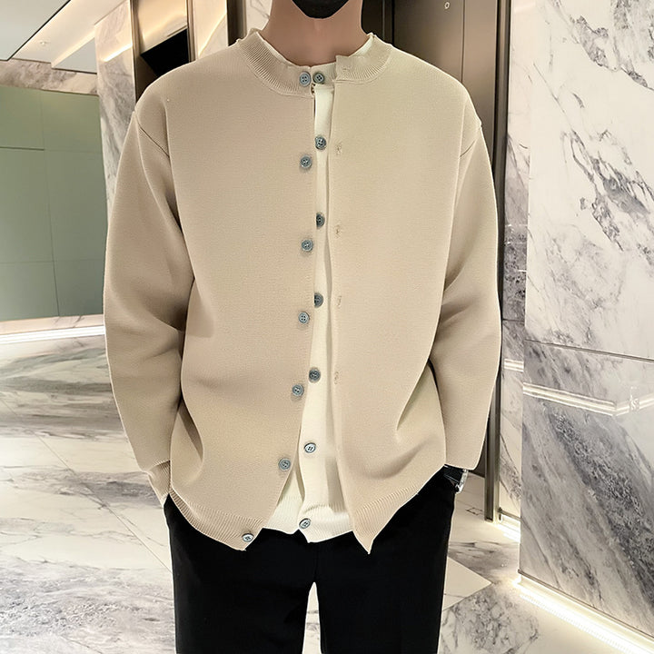 Men's Lightweight Fine Knit Cardigan with Round Neck, Minimalist Look and Contrast Button Placket Mune Fashion
