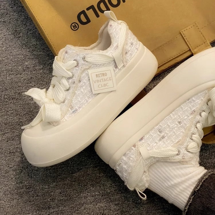 Ladies Vintage Sport Sneakers with comfortable rubber sole and soft upper material Mune Fashion