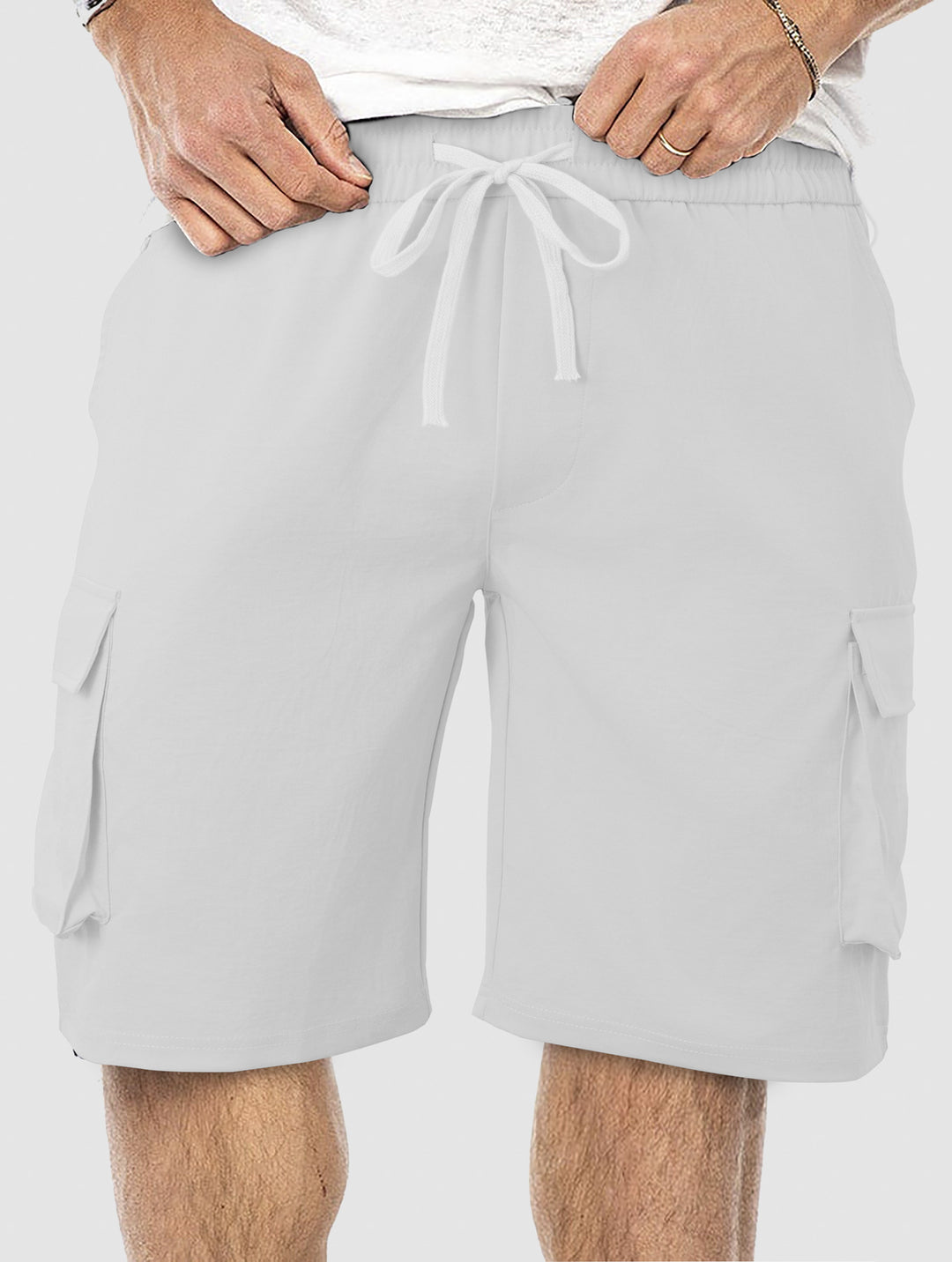 Men's casual cargo Bermuda shorts with elastic drawstring waistband, straight leg, and patch flap pockets Mune Fashion