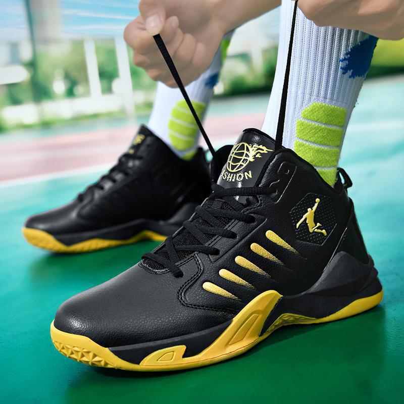 Men's performance basketball shoes with padded ankle collar and grippy court sole Mune Fashion