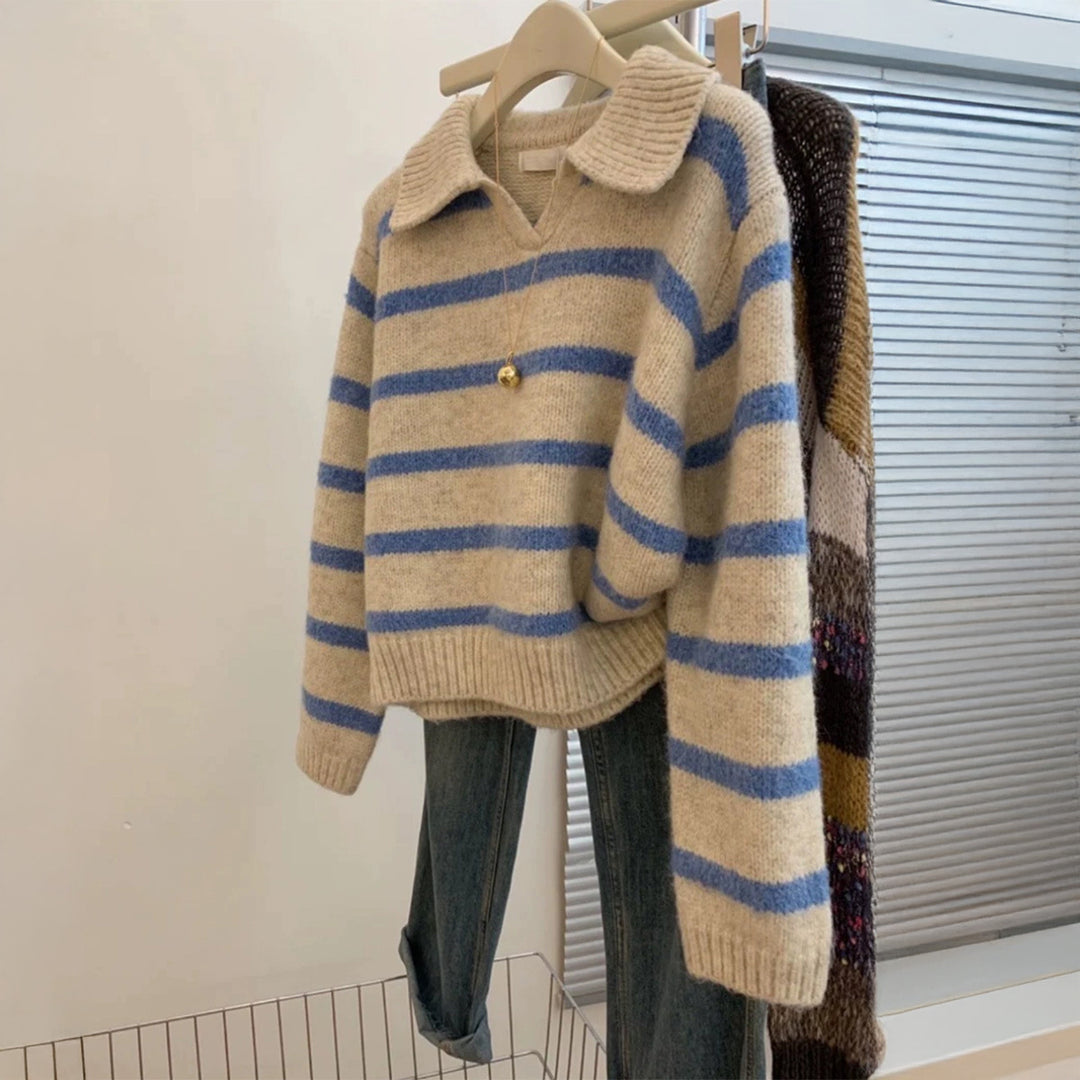 Women's cozy oversized knit sweater with polo collar and wide stripes Mune Fashion