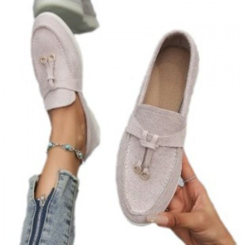Women's comfortable Slip-On Loafer with decorative tassel trim and ergonomic rubber sole Mune Fashion