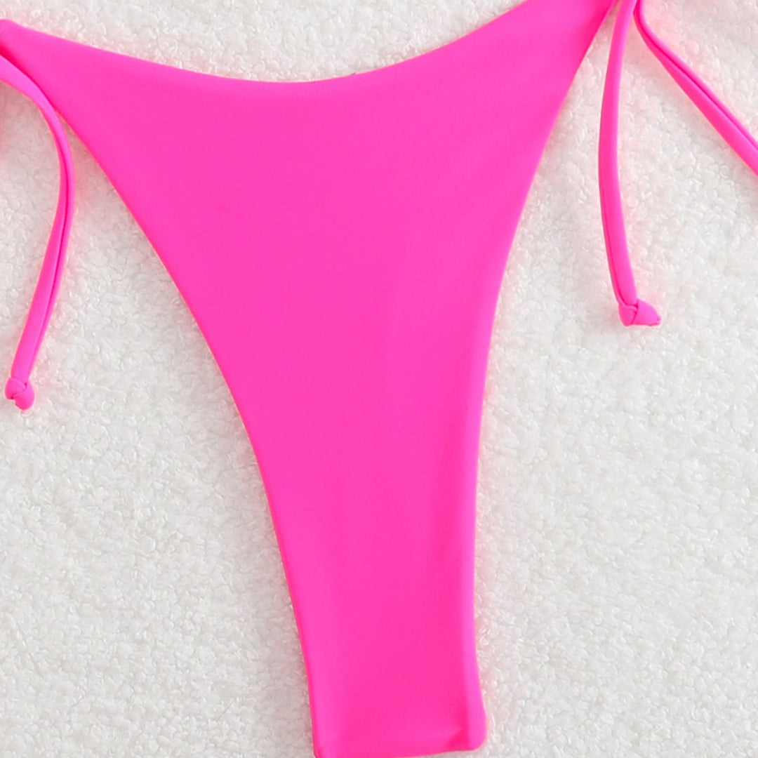 Women's triangle bikini with playful color design and adjustable straps Mune Fashion