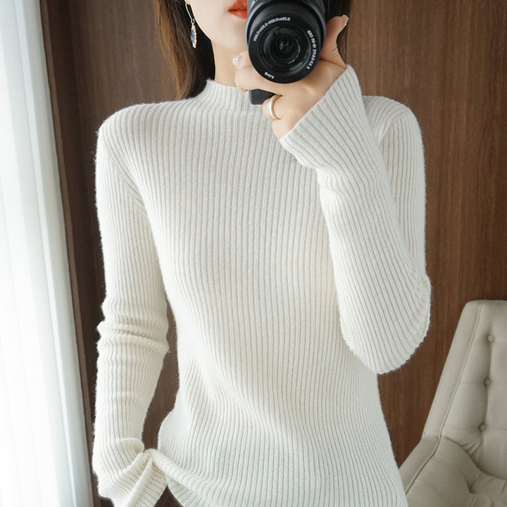 Women's luxury fine-knit pullover with narrow rib structure and short stand-up collar Mune Fashion