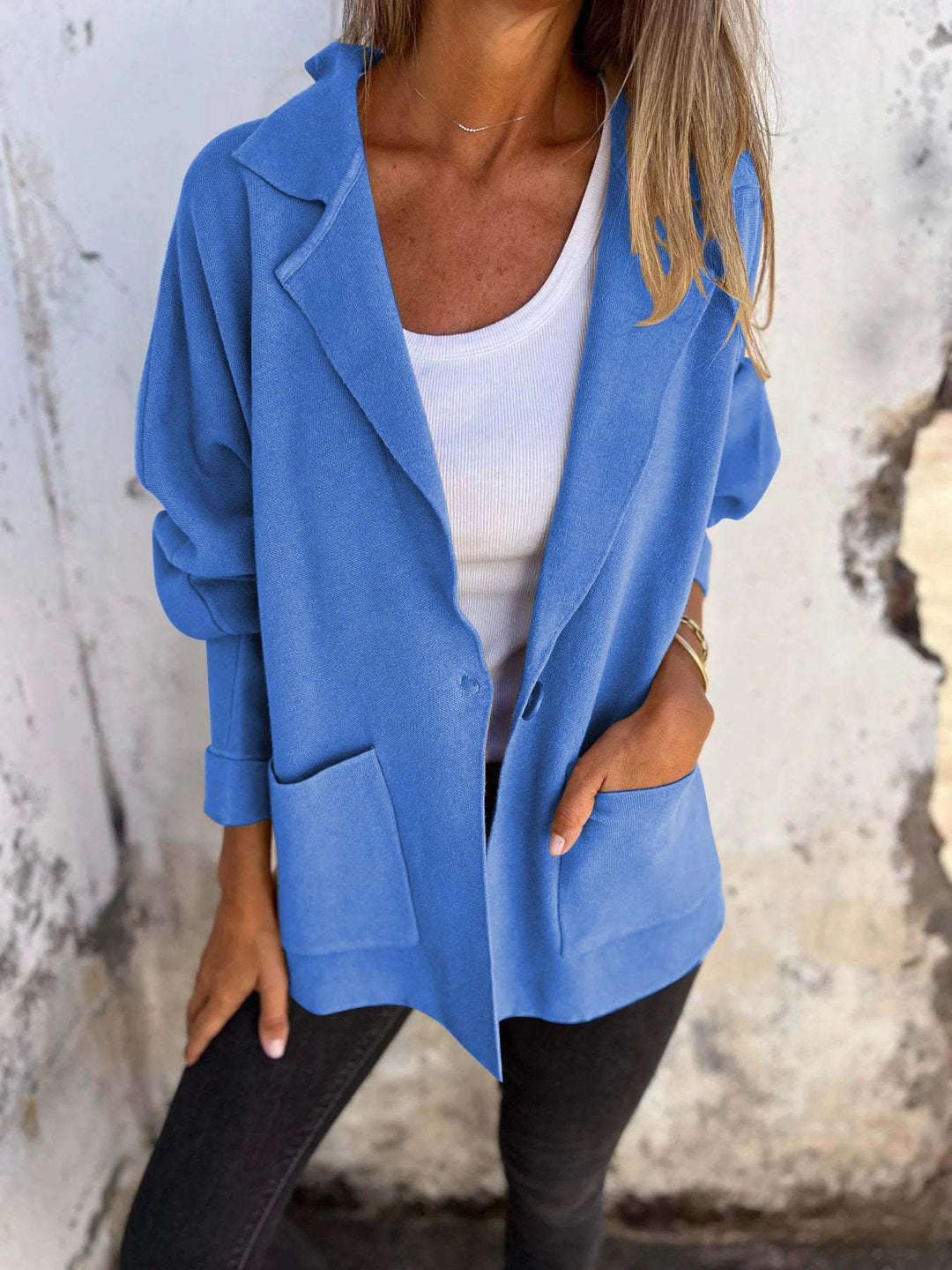 Women Casual Oversized Blazer with Practical Pockets and Button Closure Mune