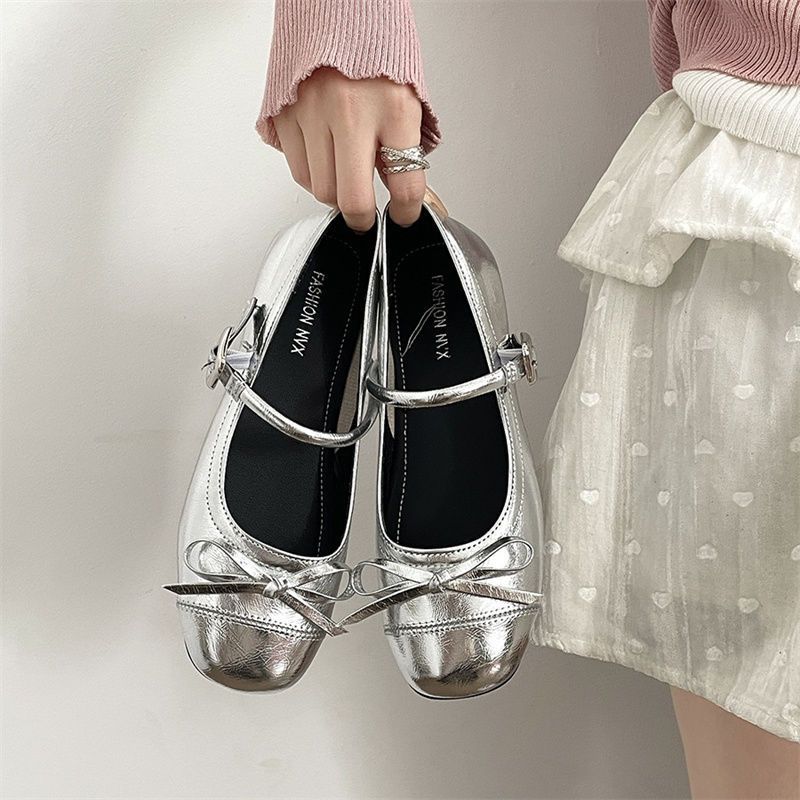 Women's Strap Ballerinas with Decorative Bow and Adjustable Buckle Strap Mune Fashion