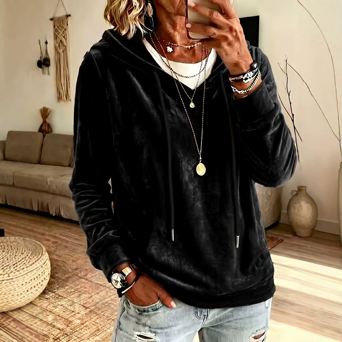 Women's Velvet Hooded Sweatshirt with Relaxed Fit and Drawstring Mune Fashion