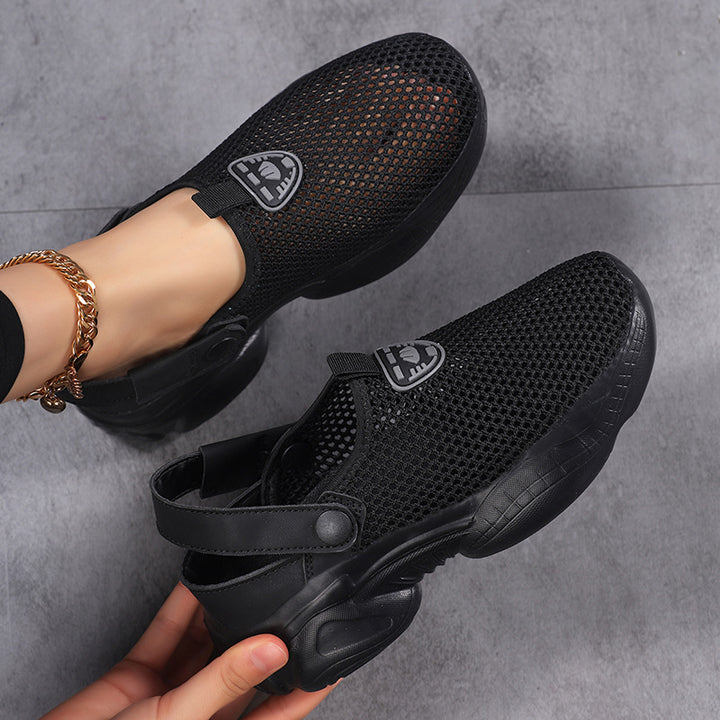 Women’s lightweight knitted slip-on shoes with mesh upper, shock-absorbing platform sole and adjustable heel strap Mune Fashion