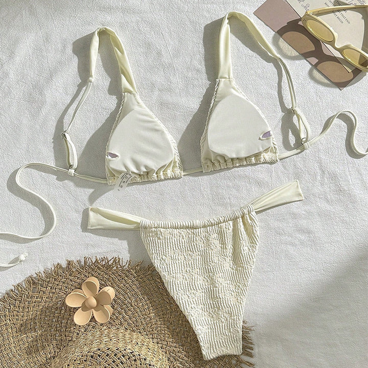 Women's Triangle Bikini with Ruffled Design Mune Fashion