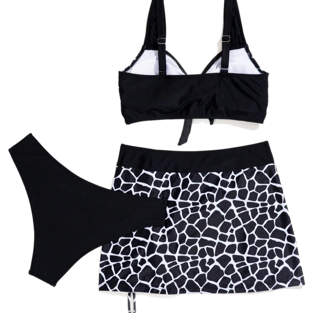 Women's bikini top with wrap look and ruffle details Mune Fashion
