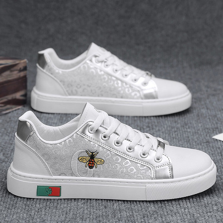 Women's fashionable platform sneakers with embroidered bee appliqué and discreet animal embossing Mune Fashion