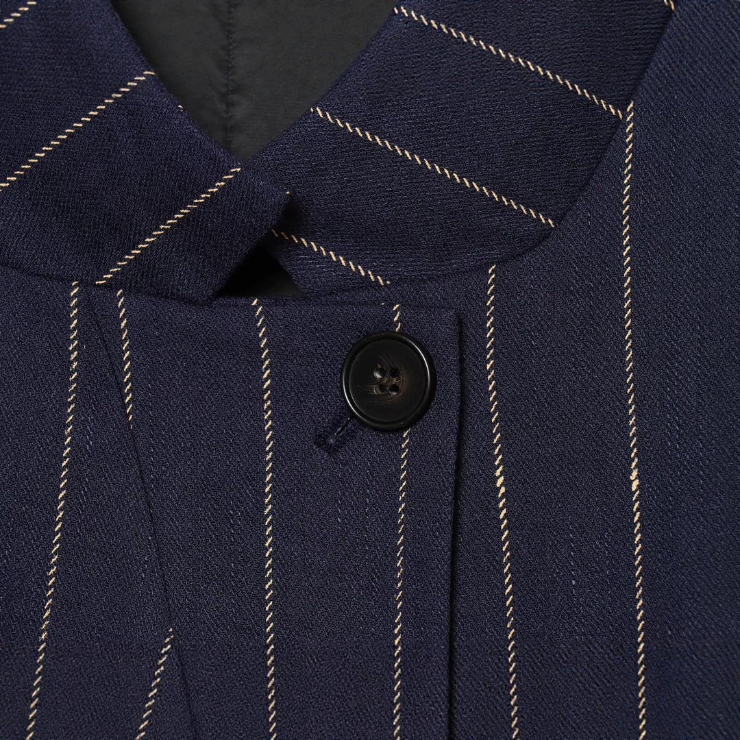 Ladies short blazer in boxy cut with stand-up collar and pinstripes Mune Fashion