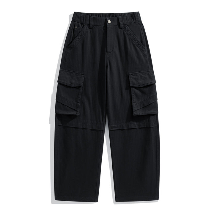 Men's Relaxed Cargo Pants made of lightweight ripstop with large flap and storage pockets