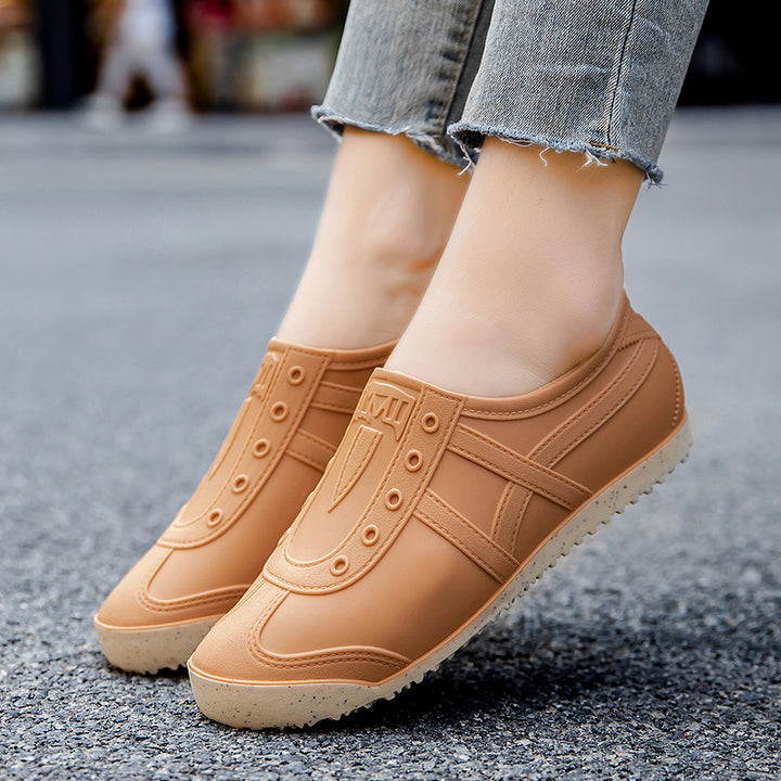 Women's Slip-On Rubber Sneakers with Seamless Upper and Non-Slip Tread Sole Mune Fashion