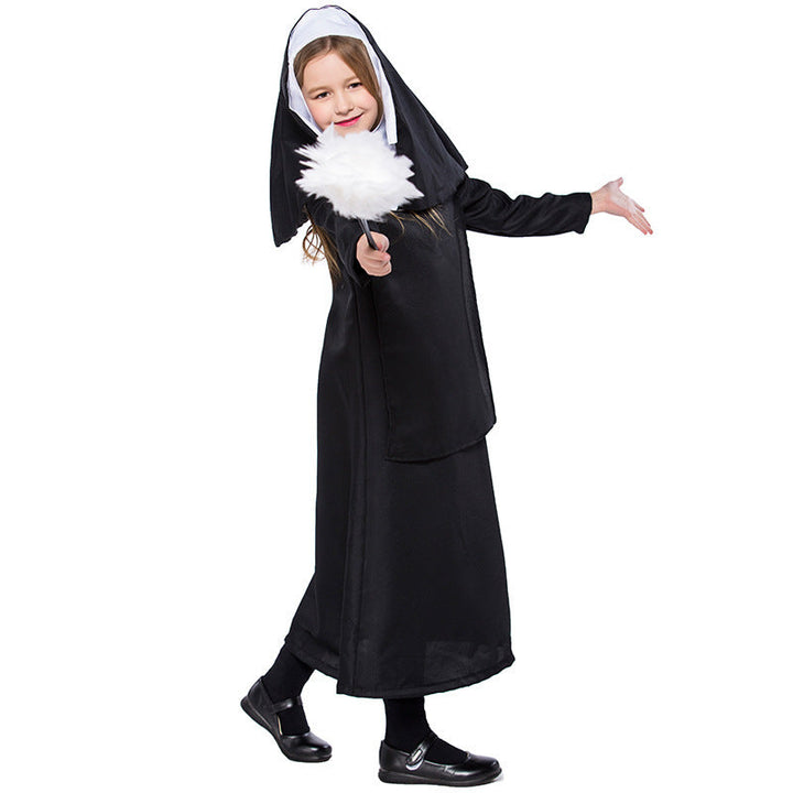 Girls' Nun Costume with Traditional Garment and Elegant Headdress Mune Fashion
